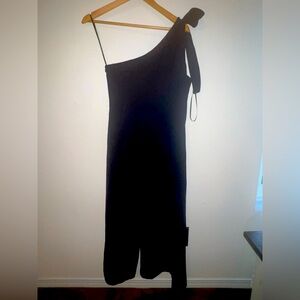 Julia Jordan, one shoulder, navy blue jumpsuit women’s size 6
